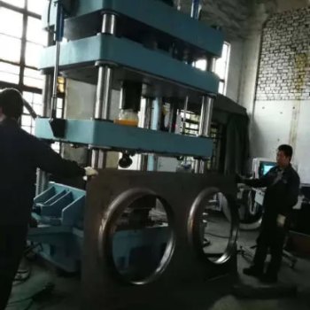 NX1500 CNC Inner Spinning Machine